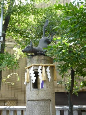 fox statue, Abeno Seimei Jinja