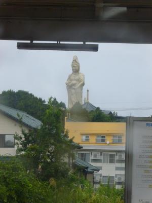 Kannon statue near Kagaonsen