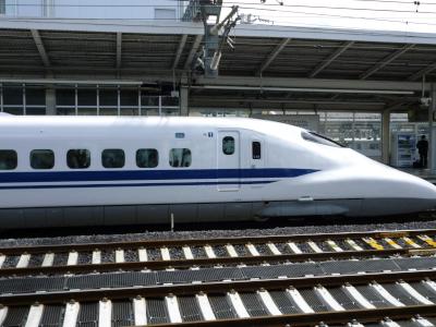 700-series Hikari shinkansen, Maibara Station